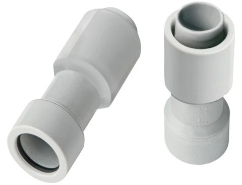 Raccordo IP65 tubo-guaina pari diametro Ø16