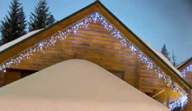 Cornice luminosa per bordo tetto EFFETTO BOA con ghiacciolini LED BIANCO