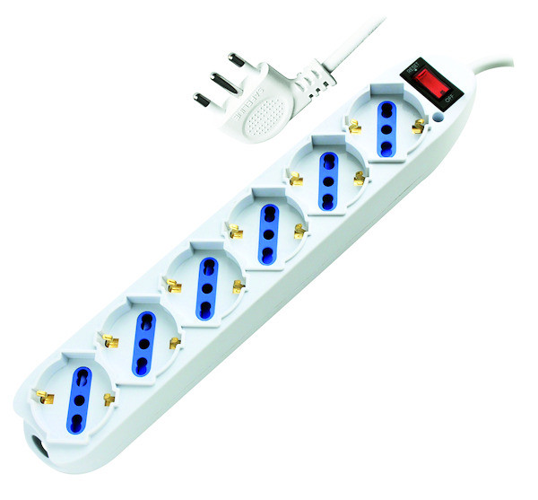 MULTIPRESA 6 PRESA UNIVERSALE SPINA 10A 90° + INT C/PROTEZIONE SOVRACCARICO