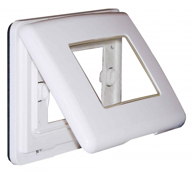 Coperchio universale 3 posti IP55 bianco x tutte le serie civili