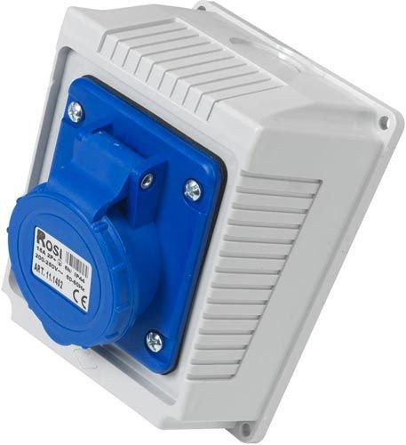 Presa da parete inclinata 2P+T 16A 220V IP44