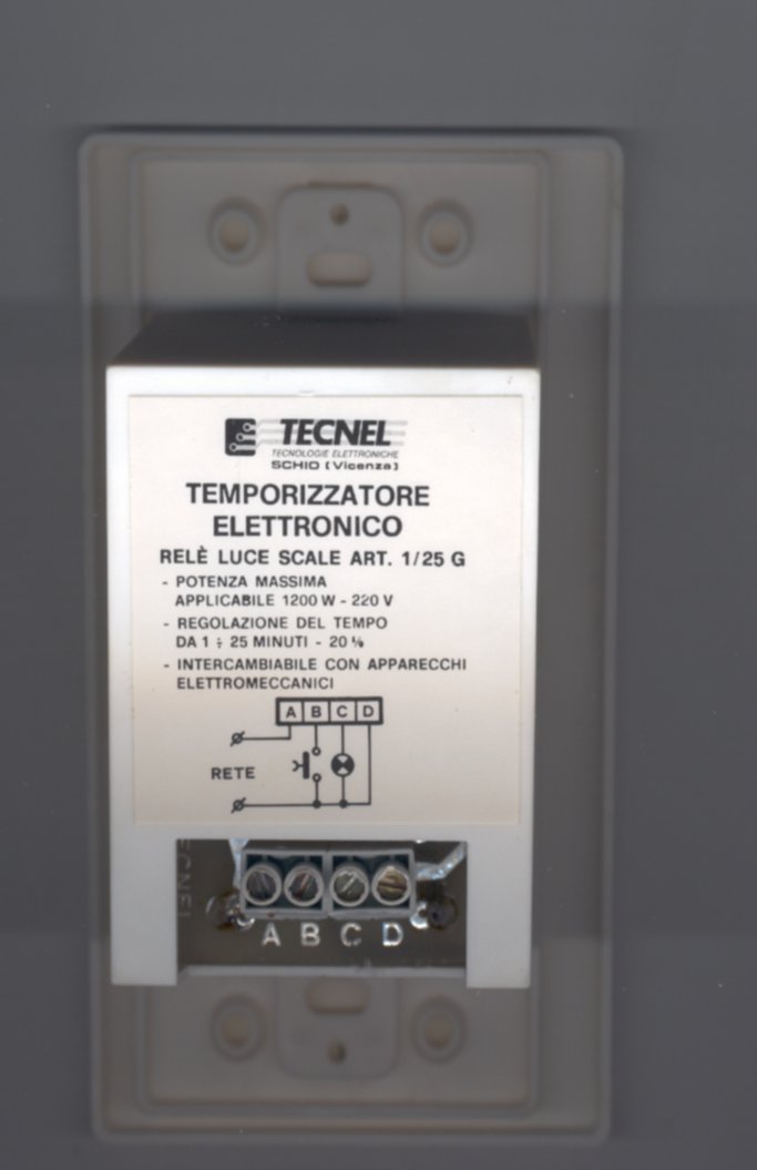 TEMPORIZZATORE ELETTRONICO RELE' LUCE SCALE